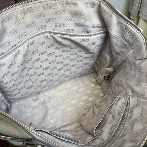 Michael Kors Pearl Grey Large Pebbled Leather Jet Set Tote Bag Purse Handbag - Picture 10 of 15